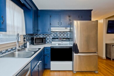 27 Miami St, West Springfield, MA 01089 - photo 6