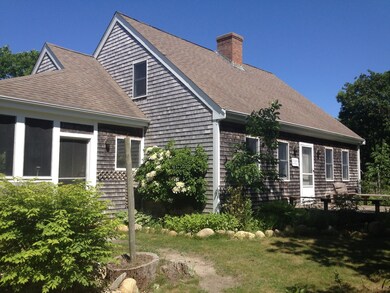 43 Trotters Ln, Vineyard Haven, MA 02568 - photo 2
