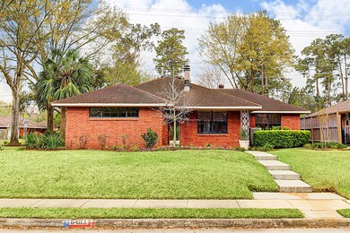 6403 Cindy Ln, Houston, TX 77008 - photo 4