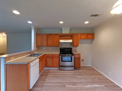 829 Marjorie St unit B, Houston, TX 77088 - photo 7