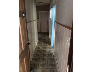 7 Reeds Ct, Somerville, MA 02145 - photo 2