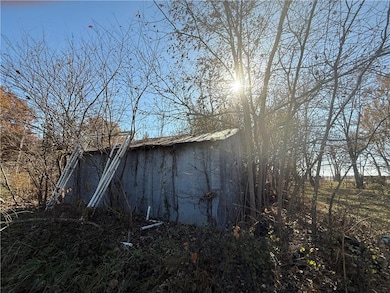 207 S West St, Coffey, MO 64636 - photo 4