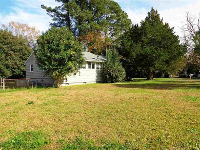 700 Elm St, Jacksonville, NC 28540 - photo 4