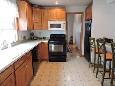 119 E Felton St, North Tonawanda, NY 14120 - photo 6