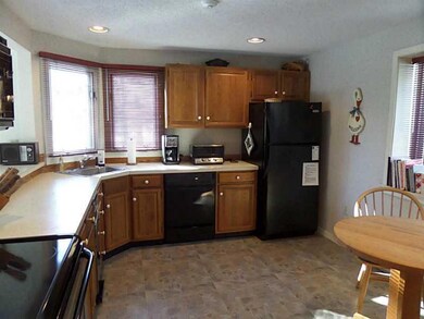 48 Brewster Circle Moose Pond unit 48, Bridgton, ME 04009 - photo 4