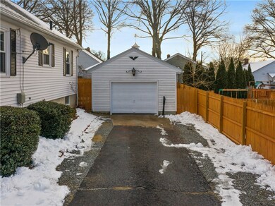 19 Trinidad St, Providence, RI 02908 - photo 3