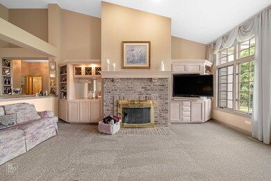 430 Course Dr, Lake In the Hills, IL 60156 - photo 3