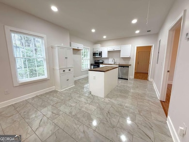 922 W 42nd St, Savannah, GA 31415 - photo 6