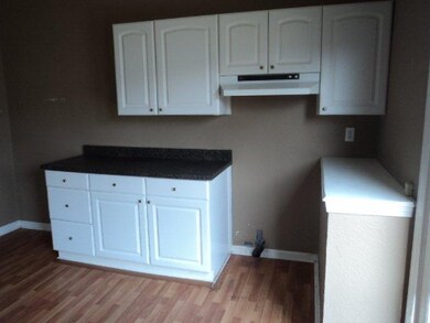 1522 Pearl St, Anderson, IN 46016 - photo 7