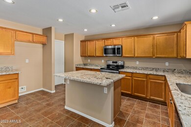 06 Kitchen