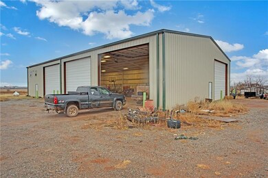 10693 N 2000 Rd, Elk City, OK 73644 - photo 5