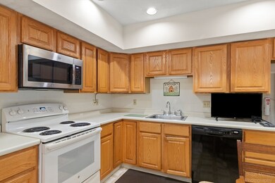 3 Carriage Hill Ln, Salem, MA 01970 - photo 6