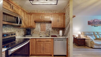 67 Milliken Ave unit 17, Franklin, MA 02038 - photo 3