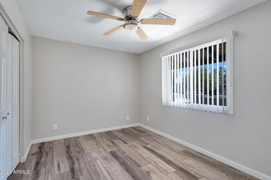 1034 E Loyola Dr, Tempe, AZ 85282 - photo 7