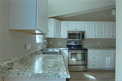 117 Burge Mountain Rd, Hendersonville, NC 28792 - photo 3