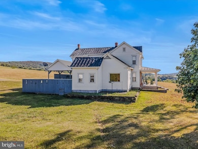 427 Avalanche Trail, Paw Paw, WV 25434 - photo 5