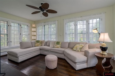 407 W 8th St, Mankato, MN 56001 - photo 2