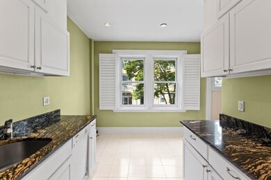 109 Winchester St unit 6, Brookline, MA 02446 - photo 2