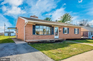 370 Daycotah Ave, Hagerstown, MD 21740 - photo 2