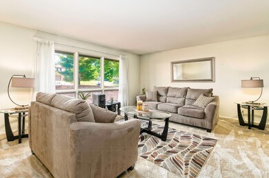 1089 Barberry Ln, Columbus, OH 43213 - photo 4