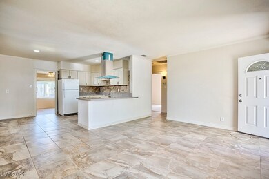 914 N 1st St, Las Vegas, NV 89101 - photo 3