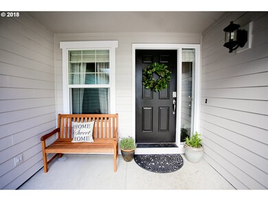 947 S 9th St, Harrisburg, OR 97446 - photo 3