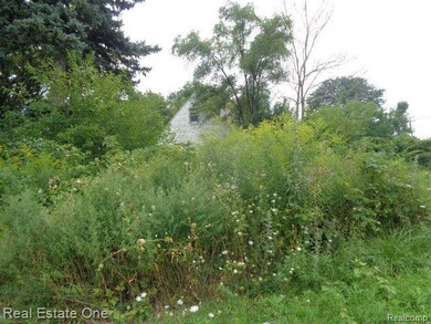 13281 Gable St, HamtraMcK, MI 48212 - photo 7