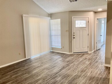 1809 Prairie Knoll Ct unit B, Austin, TX 78758 - photo 3