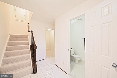 901 S Scott St unit 1, Arlington, VA 22204 - photo 3