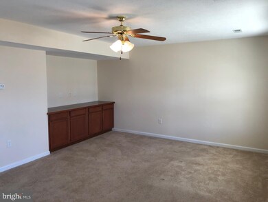 338 Stickley St, Strasburg, VA 22657 - photo 3