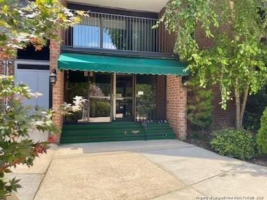 Clarendon House Condominiums unit 206, Fayetteville, NC 28305 - photo 2