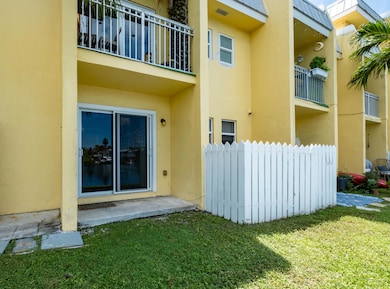 201 Coppitt Rd 104B