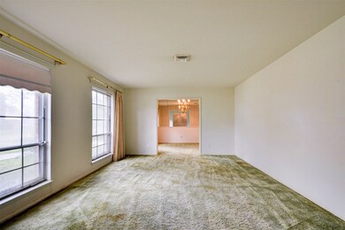 266 Stoney Creek Dr, Houston, TX 77024 - photo 5