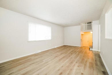 1668 Kildare Place, Columbus, OH 43228 - photo 4