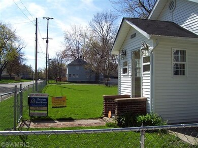 1913 Center St, Kalamazoo, MI 49048 - photo 3