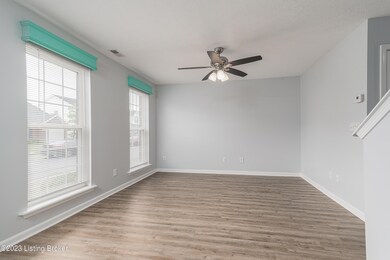 6631 Arbor Creek Dr, Louisville, KY 40228 - photo 2