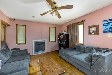 4747 Basil Ln, Cincinnati, OH 45238 - photo 4