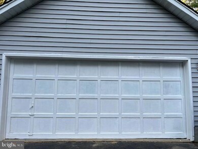 8217 Seven Pines Ln, Waldorf, MD 20603 - photo 6