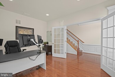 2526 Walnut Leaf Ln, Herndon, VA 20171 - photo 6