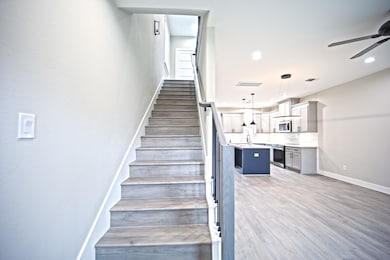 2413 Glen Ln unit C, Houston, TX 77088 - photo 3