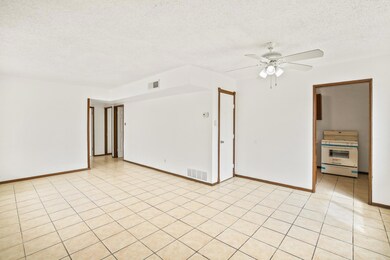 7883 Holly Place, El Paso, TX 79915 - photo 4