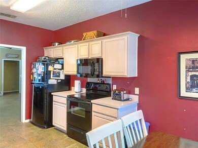 2404 Wildwood Ln, Denton, TX 76210 - photo 3