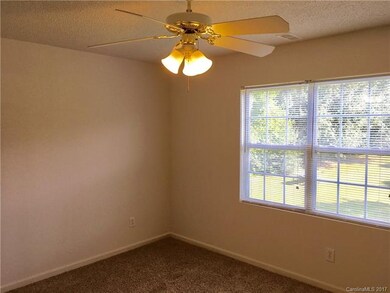 312 Terrace Trace Ct, Archdale, NC 27263 - photo 2