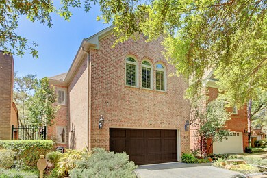 257 Sugarberry Cir, Houston, TX 77024 - photo 2