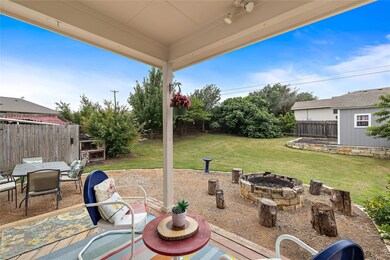 326 Comal Run, Hutto, TX 78634 - photo 5