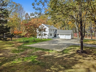 4 Trails End Rd, Weston, CT 06883 - photo 3