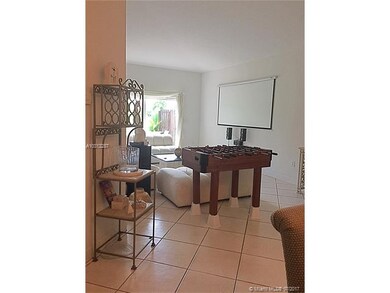 10929 NW 70th St, Doral, FL 33178 - photo 5