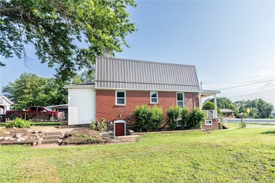 714 S 11th St, Connellsville, PA 15425 - photo 3