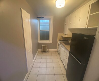 5 School St unit 3, Claremont, NH 03743 - photo 4