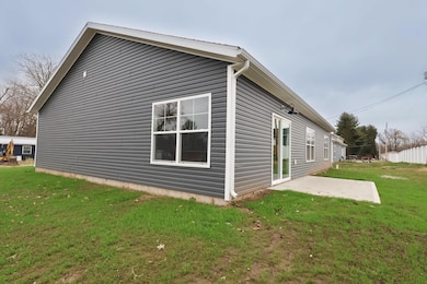 13062 Cedar Rd NE, Thornville, OH 43076 - photo 3